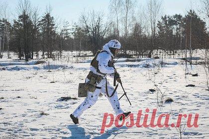 ВСУ повредили линии электропередачи при обстреле российского населенного пункта. Вооруженные силы Украины обстреляли деревню в Курской области, повреждены линии электропередачи, сообщил глава региона Роман Старовойт. В результате атаки никто не пострадал. Специалисты приступят к восстановлению поврежденной инфраструктуры, как только позволит обстановка.