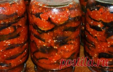 Закатываю по 20 банок каждый год! Баклажаны по-краснодарски на зиму Эти баклажаны просто улет! Остренькие, пикантные, в томатном соусе — зимой мы съедаем все, что я заготовила, потому что очень уж вкусно. Думаю, что вся фишка этого рецепта в секретном ингредиенте, который на первый взгляд с баклажаном не сочетается. Записывайте рецепт! Ингредиенты: баклажаны помидоры чеснок лук репчатый перец болгарский яблоки острый перец соль сахар масло […]