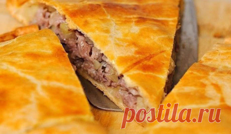 Пирог с мясным фаршем в духовке, рецепт с фото Пирог с мясным фаршем в духовке — нежный, сочный и очень вкусный. Попробуйте приготовить. Ингредиенты: для теста: 1,5 стакана муки, 1 стакан кефира, 1 стак...