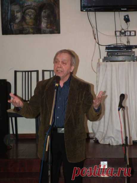 Юрий Матвеев
2014-04-21- День Литературы, День Рождения Владимира Климова. Фестиваль &quot;Климханалия 14&quot; в &quot;Салоне...&quot;