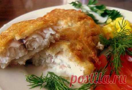 Рыба в картофельной корочке. 

= Филе тилапии (или другой белой рыбы, например, трески, пикшы и т.д.)   4 тушки
Яйца   2 штуки
Картофель   4-5 штук
Мука  2 ст. ложки
Растительное масло    для жарки
Соль   по вкусу