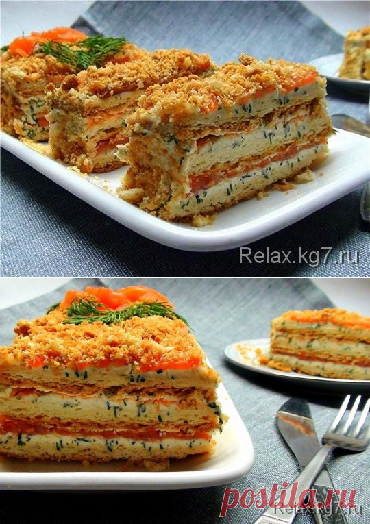 Закусочный "Наполеон" с творожным кремом, икрой и копчёной форелью