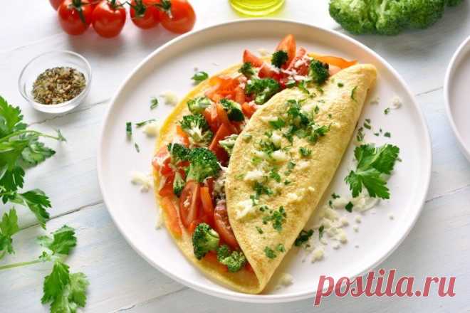 20 рецептов вкуснейшего омлета с помидорами Есть такие блюда, которые никогда не надоедают. Одним из них можно смело назвать омлет с помидорами. Доступные продукты, простое приготовление и вкусный результат — это ли не самое главное? Делимся подборкой из 20 лучших рецептов омлета!