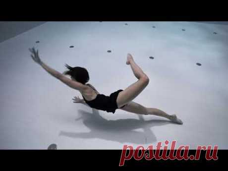 Танец под водой