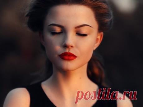 А ты теперь не сможешь без меня. Но вовсе я не этого хотела. Ты греться будешь только у огня, А | Живу В Твоём Сердце