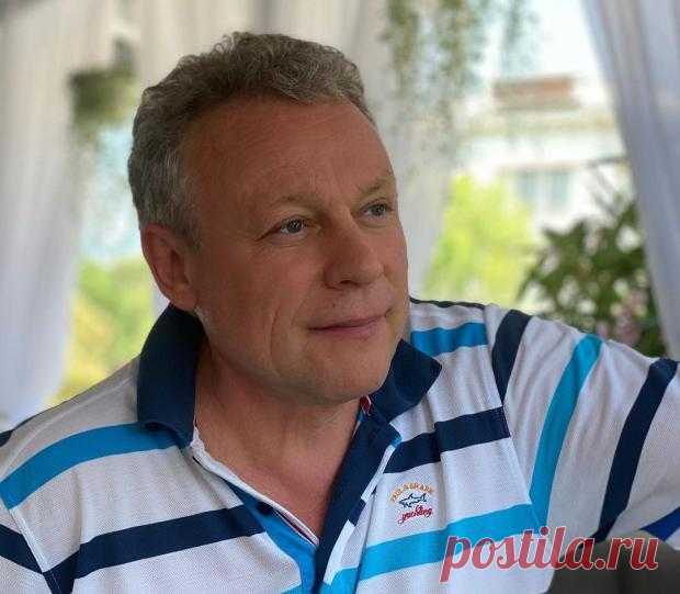 Сергей Жигунов женился в третий раз: 58-летний актер поделился новым фото с супругой