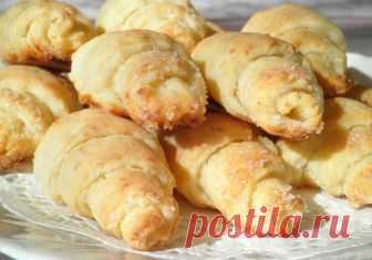 Безумно вкусные и нежные рогалики из творожного теста! Они великолепны с любой...