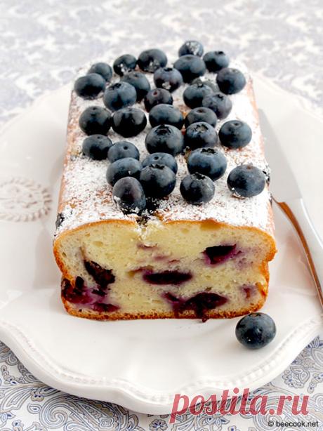 Творожный кекс с черникой