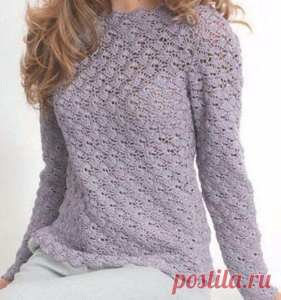 Нежный пуловер для любителей вязать спицами