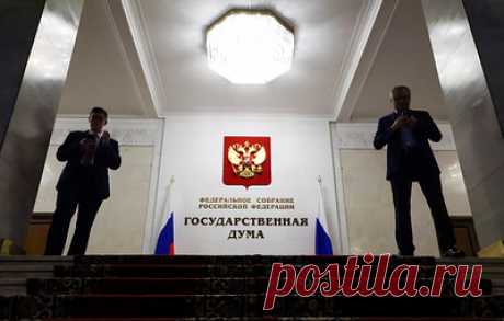 В Госдуму внесли законопроект об отмене отсрочки от призыва для сенаторов и депутатов. Законом предлагается также расширить перечень лиц, имеющих право на отсрочку