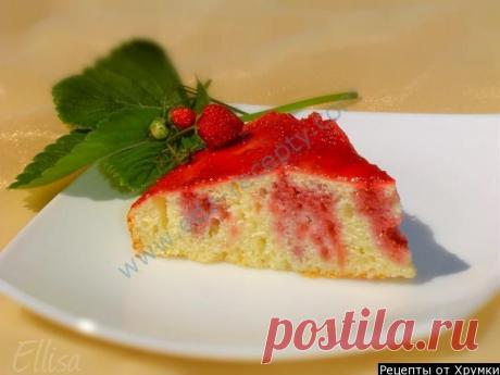 Пирог с клубничной инъекцией