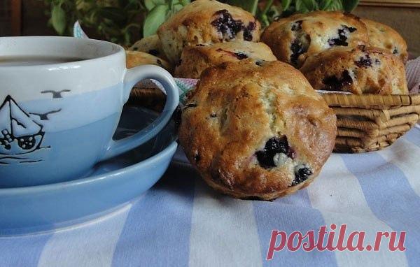 ОВСЯНЫЕ МАФФИНЫ С ЧЕРНОЙ СМОРОДИНОЙ