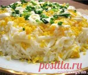 Салат из сайры под сыром