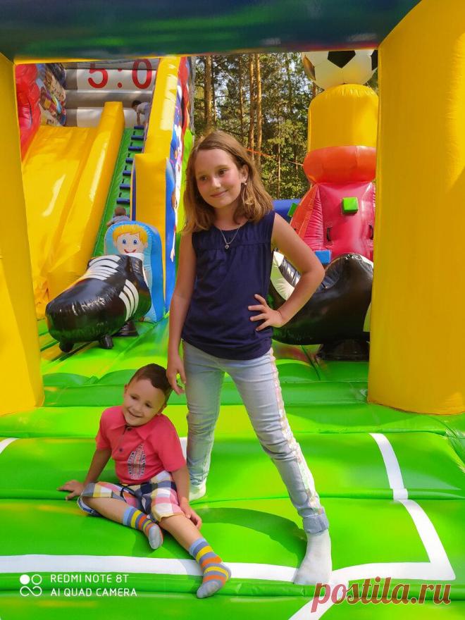 Фиолетовые губы и розовые волосы — непонятно, но интересно
Я ещё пока не могу раздавать советы, как уживаться и сохранять отношения с подростками, моя дочь только вступила в этот этап. Плюс все дети разные …
Читай дальше на сайте. Жми подробнее ➡