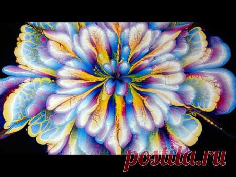 (377) AMAZING acrylic pour FLOWER painting ~ Only 3 COLOURS ~ MUST SEE!!! ~ Paint #WithMe