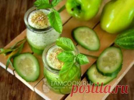 Зеленый коктейль с огурцом и перцем