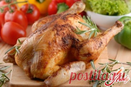 Курица в духовке на бутылке
