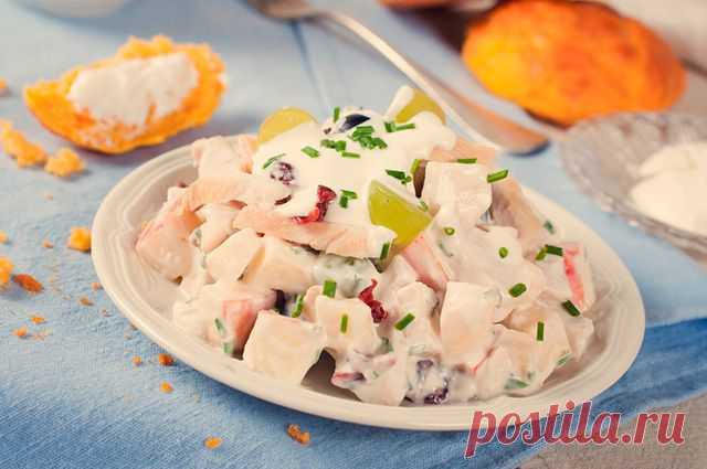 Праздничный салат с курицей Праздничный салат с курицей | Рецепт приготовления, готовим быстро и вкусно с АиФ.ру