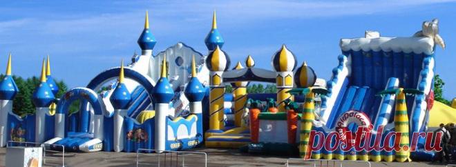 Наверное, каждый человек хотя бы раз посещал какие-либо выездные мероприятия – ярмарки, выставки, концерты на открытом воздухе и тому подобное. А возможно Вы сами проводили мероприятия такого характера, или собираетесь провести. Несомненно, Вам понадобятся быстровозводимые надувные палатки airpalace для того, чтобы Вы могли бы разместить людей или технику.
http://airpalace.ru/article/naduvnye-palatki.php