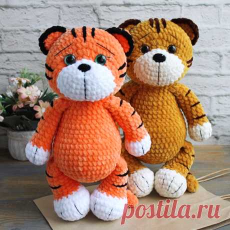 PDF Тигр крючком. FREE crochet pattern; Аmigurumi animal patterns. Амигуруми схемы и описания на русском. Вязаные игрушки и поделки своими руками #amimore - большой тигр из плюшевой пряжи, плюшевый тигрёнок, тигрята, котик, кот, котенок.