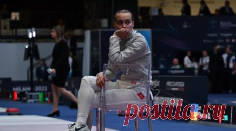 Протест фехтовальщицы Смирновой на результат поединка с украинкой Харлан на ЧМ отклонили. Глава Федерация фехтования России (ФФР) Ильгар Мамедов сообщил, что Международная федерация фехтования (FIE) отклонила протест российской саблистки Анны Смирновой на отказ украинки Ольги Харлан от рукопожатия на чемпионате мира в Милане. Читать далее