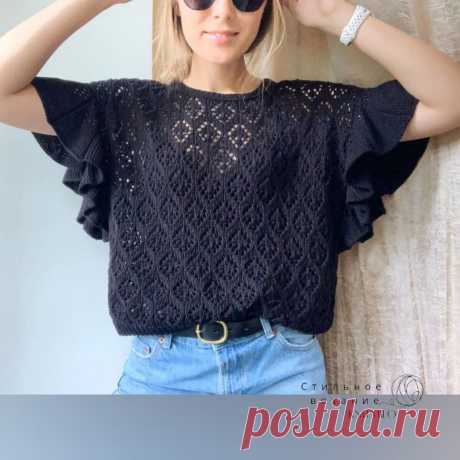 Топ с рюшами.