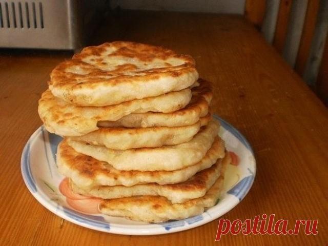 ЛЕПЁШКИ С СЫРОМ - ЭТО БУКВАЛЬНО ЗАВТРАК, ОБЕД ИЛИ УЖИН ИЗ НИЧЕГО.