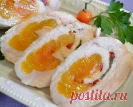 РЕЦЕПТЫ Куриные колбаски-рулетики с курагой на kakyagotovlu.ru