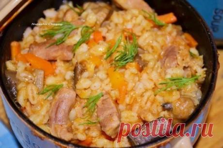 ПЕРЛОВКА - ЭТО КАША КРАСОТЫ. С её помощью можно ЛЕГКО СНИЗИТЬ ВЕС! 💖5 рецептов ВКУСНЫХ и ПОЛЕЗНЫХ кушаний из перловки! Перловка попросту может претендовать на звание «каши красоты»! Диетологи советуют употреблять перловку тем, кто желает расстаться с лишними килограммами, ведь сытная каша содержит вещества, препятствующие отложению жира!Понравилось?👍 Поделись с друзьями!💑🌸🔆
=========================================================
ПЕРЛОВКА попросту может претендовать на звание «каши красо