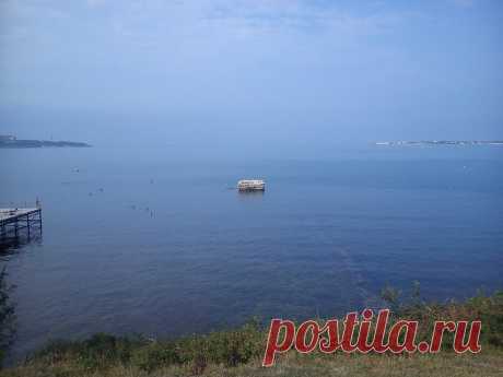 море