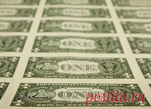 ПОЧЕМУ РОССИЯ ХРАНИТ ОКОЛО 100 МЛРД ДОЛЛАРОВ В ГОСОБЛИГАЦИЯХ США?