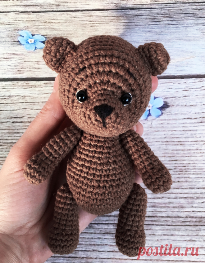 PDF Мишутка-малютка. FREE amigurumi crochet pattern. Бесплатный мастер-класс, схема и описание для вязания игрушки амигуруми крючком. Вяжем игрушки своими руками! Медведь, мишка, медведица, медвежонок, teddy bear, suportar, bär, ours, medvěd. #амигуруми #amigurumi #amigurumidoll #amigurumipattern #freepattern #freecrochetpatterns #crochetpattern #crochetdoll #crochettutorial #patternsforcrochet #вязание #вязаниекрючком #handmadedoll #рукоделие #ручнаяработа #pattern #tutorial #häkeln
