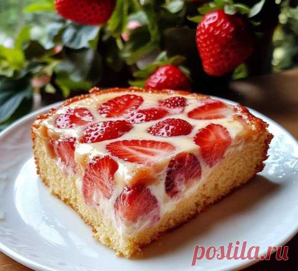 Торт с клубникой