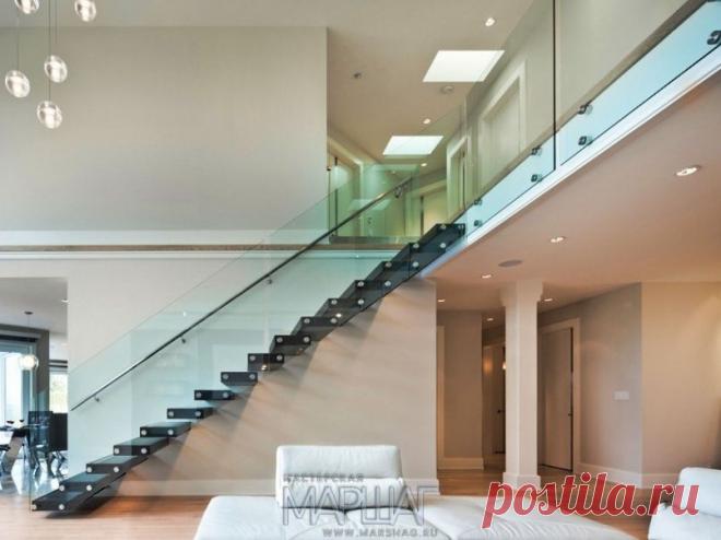 Изготовление лестниц, ограждений, перил Маршаг – Стеклянные ограждения консольной лестницы