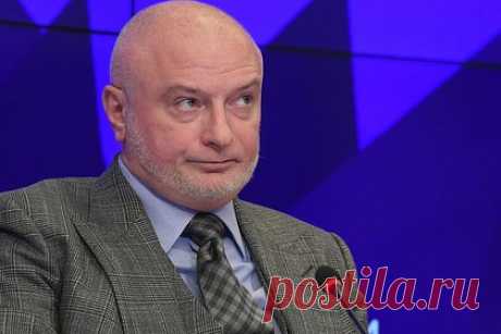 В России призвали не соревноваться с Украиной в способах нарушения прав граждан. Глава конституционного комитета Совета Федерации Андрей Клишас в своем Telegram-канале прокомментировал предложение депутата Государственной Думы Евгения Попова аннулировать паспорта выступающих против России граждан. По словам Клишаса, аннуляция паспорта не приведет к потери прав гражданином.