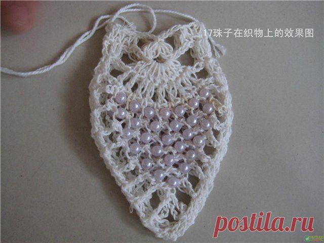 Способ вязания с бисером, паетками.