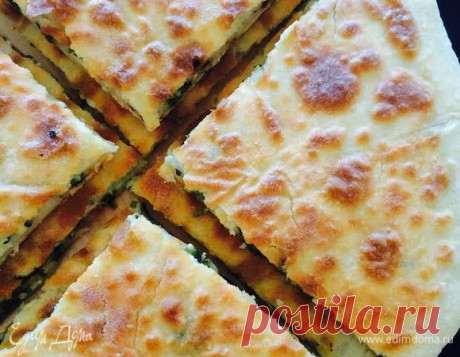 Мхлована (მხლოვანი). Ингредиенты: мацони, вода, сода Сегодня я к вам с очень вкусной, ароматной и сочной лепешкой. Мхлована (მხლოვანი) — мтиульский пирог. Мтиулети — это историческая область в восточной Грузии на южных склонах Большого Кавказа. Этот ...