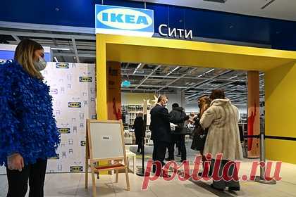 Россиянин захотел отсудить у IKEA квадриллион рублей. Петербургский бизнесмен Александр Куккоев подал в суд на компанию IKEA с требованием выплатить ему один квадриллион рублей. IKEA была для мужчины любимой сетью магазинов. После приостановки работы компании в России у него якобы начались проблемы со сном. Бизнесмен объяснил, что ему больше негде покупать товары.