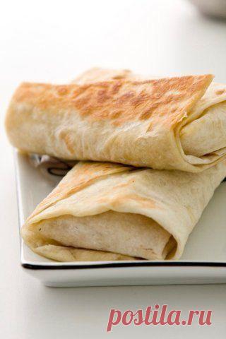 Конвертики из лаваша с сыром и помидором"Пикник" - Простые рецепты Овкусе.ру