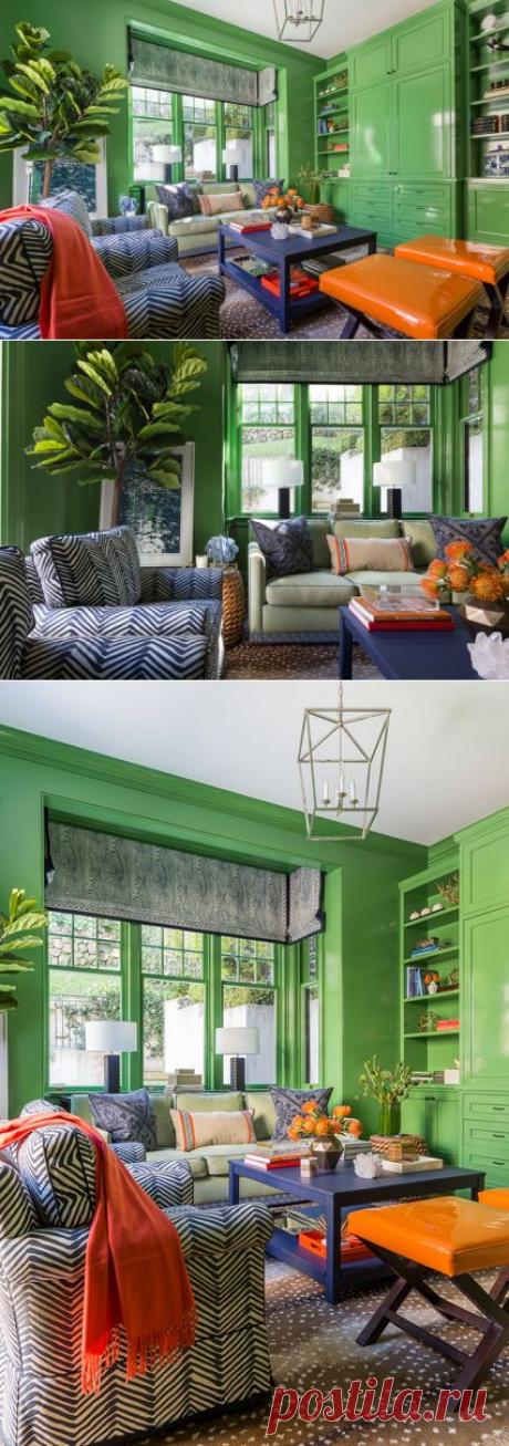 Зелено-коричневая гостиная в стиле фьюжн Green oasis