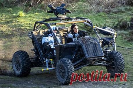 Названы самые ожидаемые сериалы 2023 года. Журнал The Hollywood Repoter опубликовал список самых ожидаемых сериалов 2023 года. Наиболее ожидаемым было названо шоу «Цитадель», в котором снялись Ричард Мэдден и Приянка Чопра. На втором месте оказался проект «Дорогой Эдвард», премьера которого состоится в феврале. На третьей строчке — «Роковое влечение».