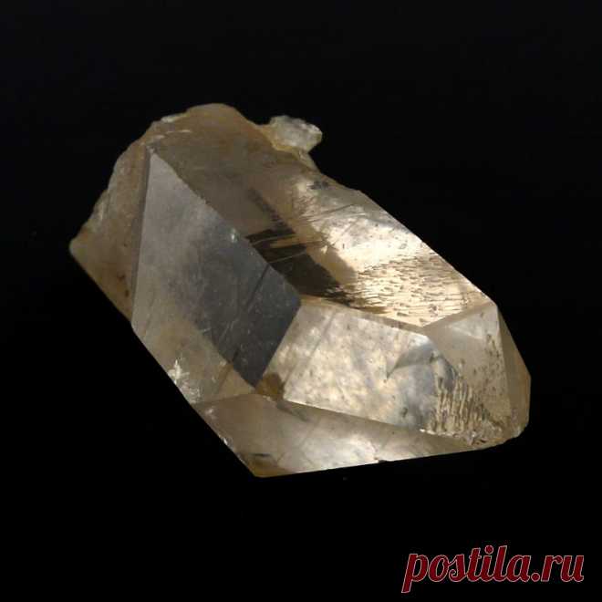 Golden Healer Quartz, sm | The Crystal Man This small raw Golden Healer features stunning golden yellow colored Quartz in a natural point formation. Golden Healer Quartz is believed to be a stone of protection, cleansing, and energising.