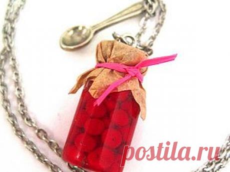 Кулон Баночка с вишневым вареньем – «Лето у бабули» - Ярмарка Мастеров - ручная работа, handmade
