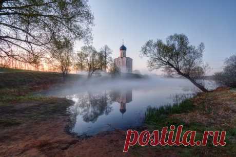 Церковь Покрова на Нерли, Владимирская область. Автор фото: Василий Осипов.