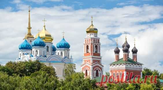Орловская область. Болхов. Спасо-Преображенский собор и Церковь Троицы Живоначальной   |   Pinterest