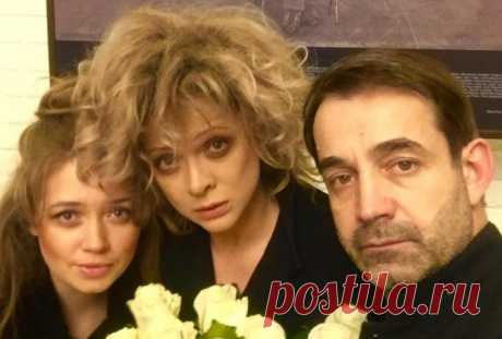 Разные образы Ольги Дроздовой: Дмитрий Певцов поздравил жену с днем рождения подборкой фото