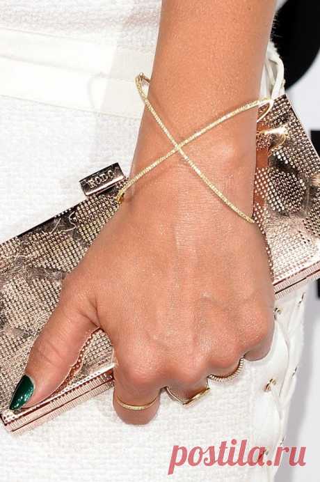 Самые стильные знаменитости и триумфаторы церемонии People's Choice Awards 2014