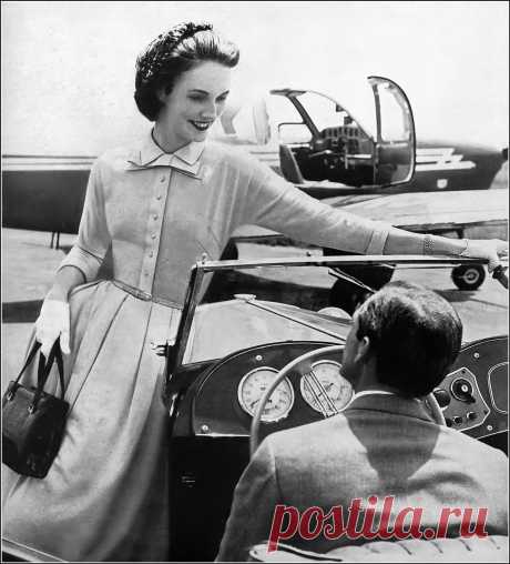 Model, photo by Tom Palumbo, Harper's Bazaar, August 1954