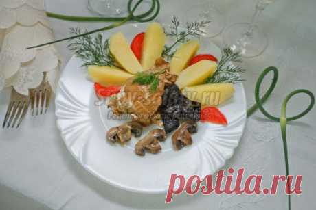 Куриная грудка с черносливом и грибами. Рецепт с пошаговыми фото