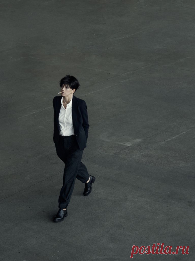 Вера Брежнева: “На музыкальном рынке не хватало меня” | Interview Россия